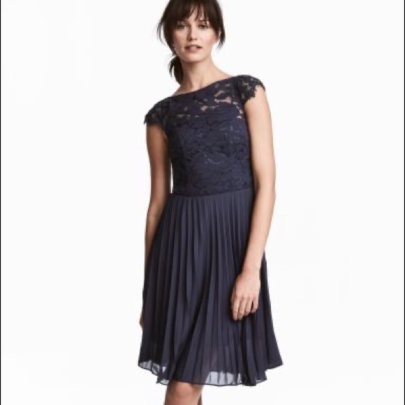 H&M Dark Navy Blue Floral Pleated Lace Dress Size 2 - Picture 1 of 12